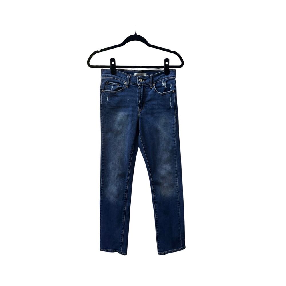 Preloved-US2-Levi's Women's Classic Straight Leg Jeans
